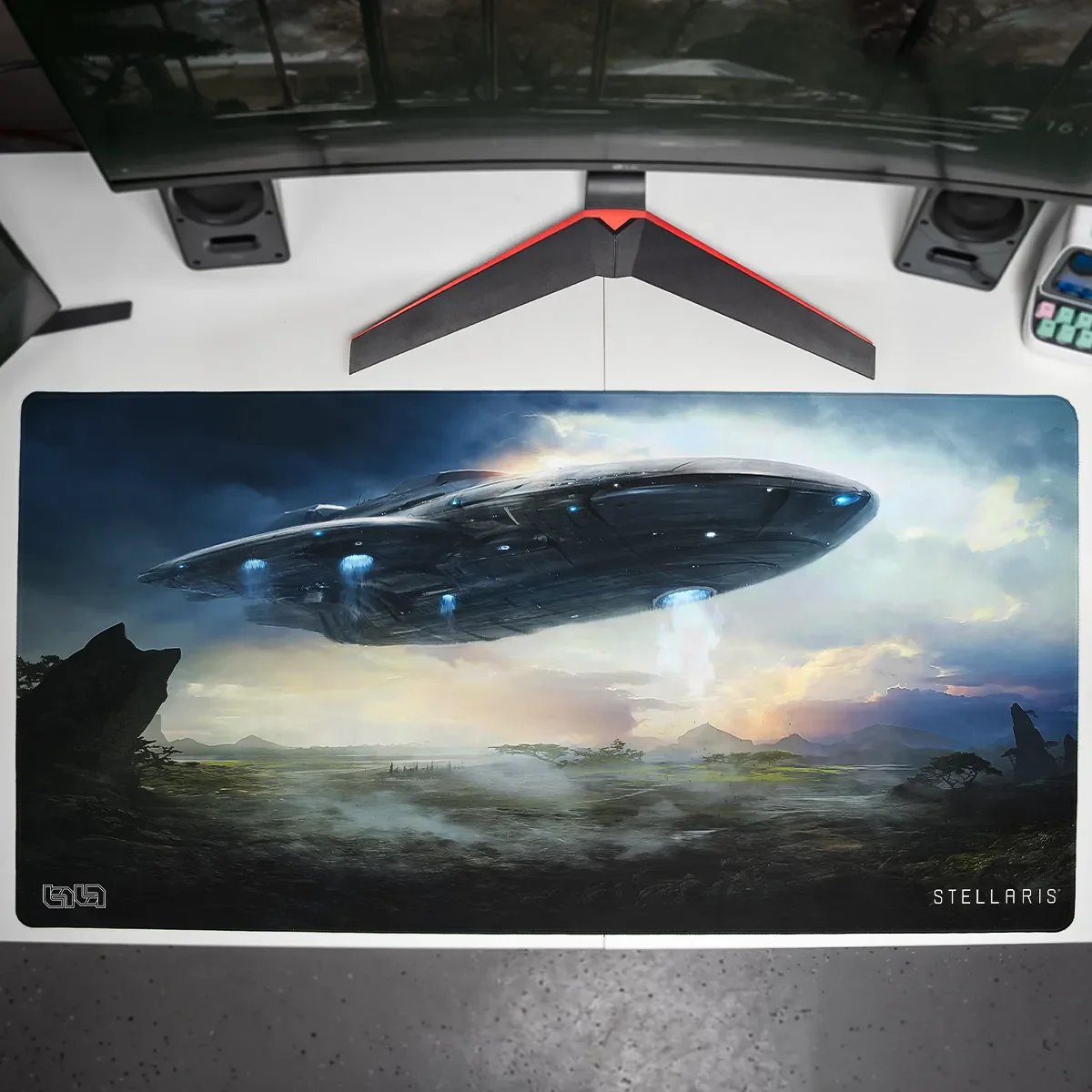 Podkładka pod Mysz Landing Ship by Kentaro Kanamoto