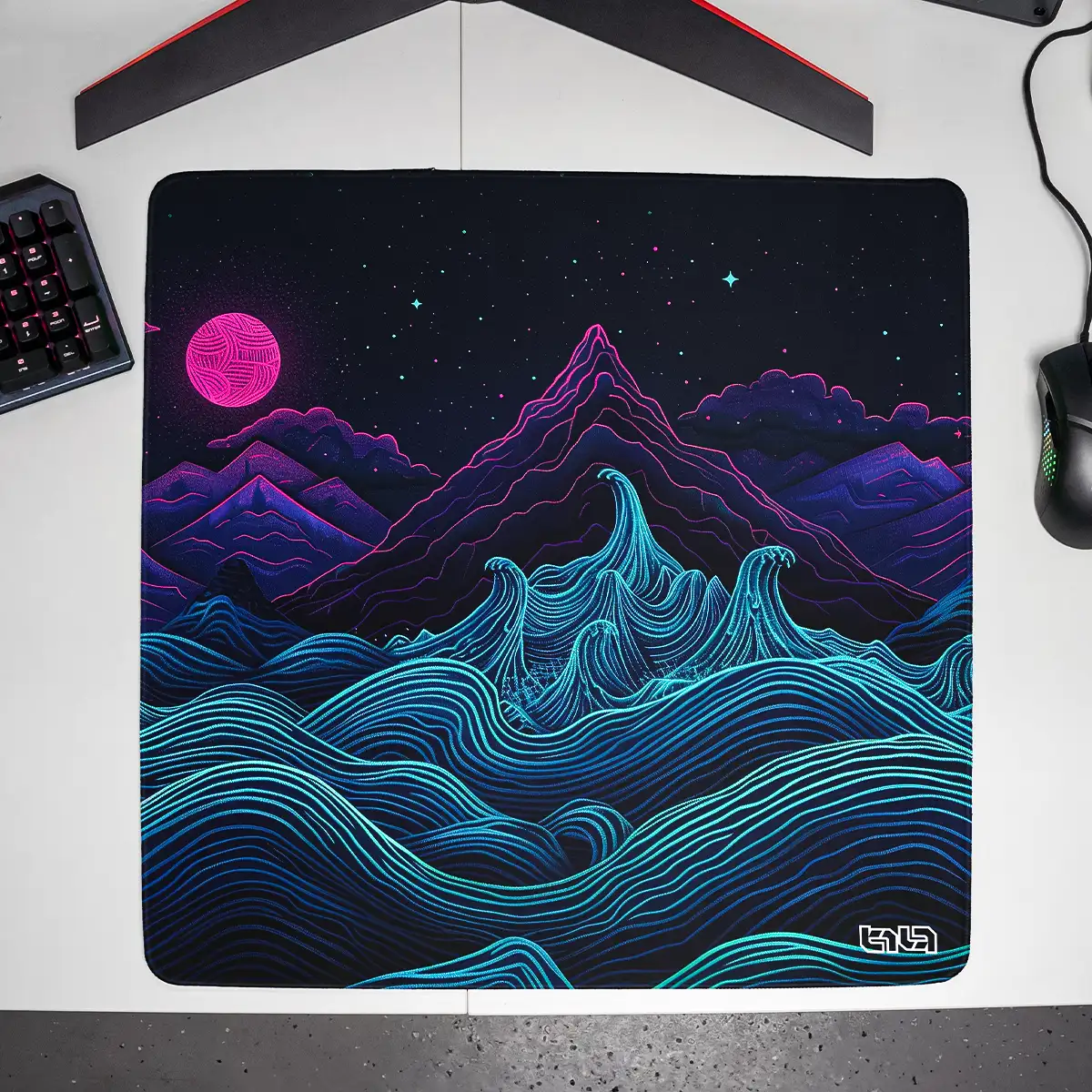 Podkładka pod Mysz Retrowave Mountains - Image 17
