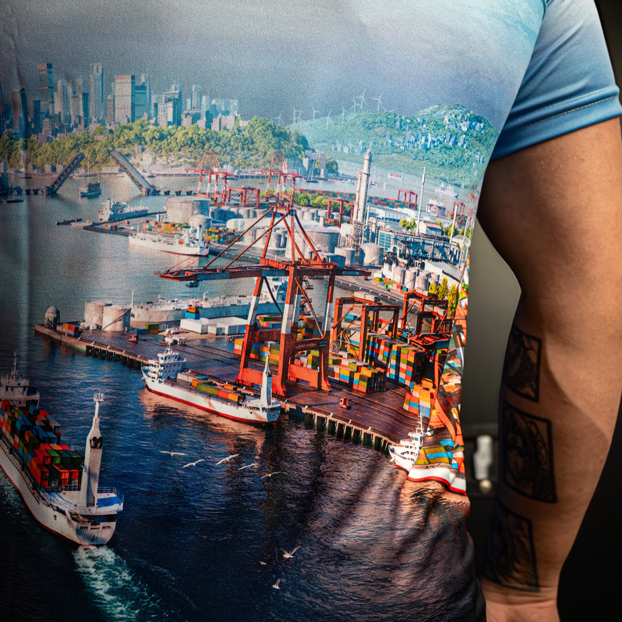 T-shirt Bridges and Ports - Image 2