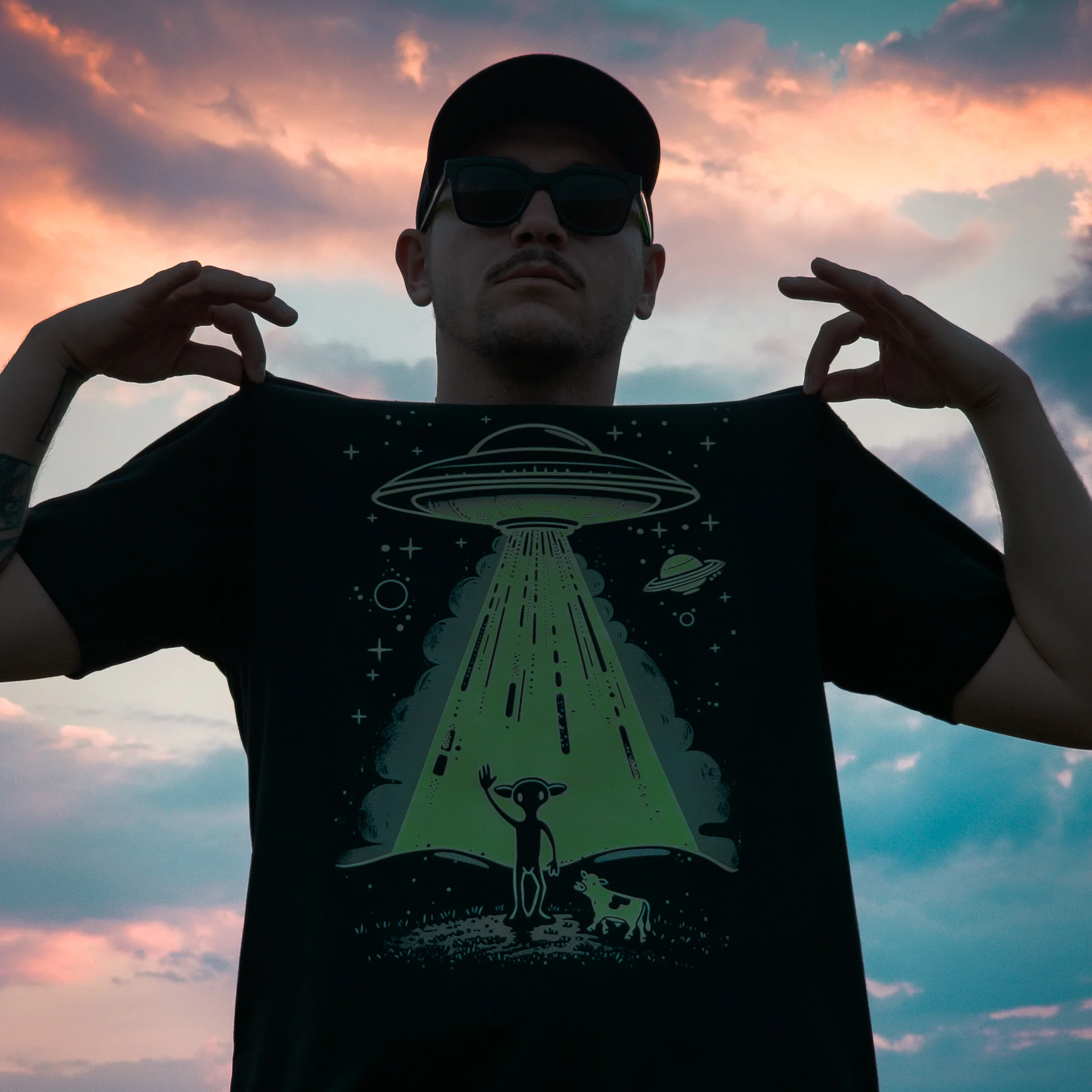 T-shirt Kosmiczni Porywacze Krów - Image 2